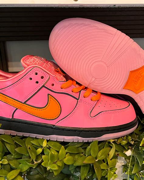 Nike SB Dunk Low The Powerpuff Girls Blossom